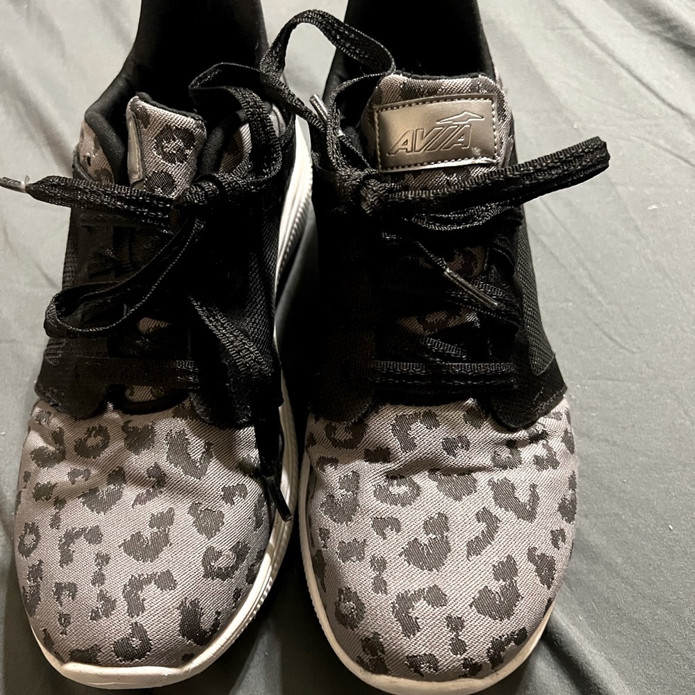 Avia leopard shoe womens size 7